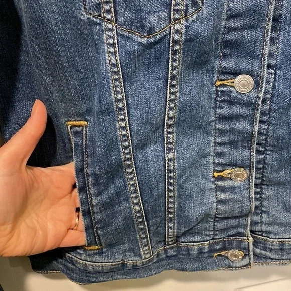 Levi’s Stretch Denim Jean Jacket EUC - Picture 5 of 12